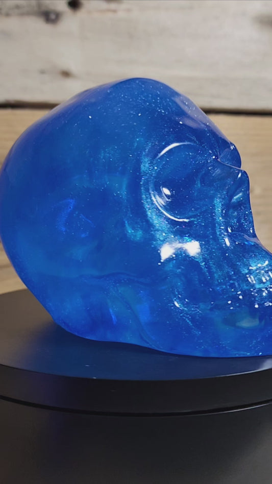 Large resin skull glow